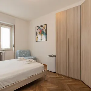 I Host - Giambellino 40 Appartement