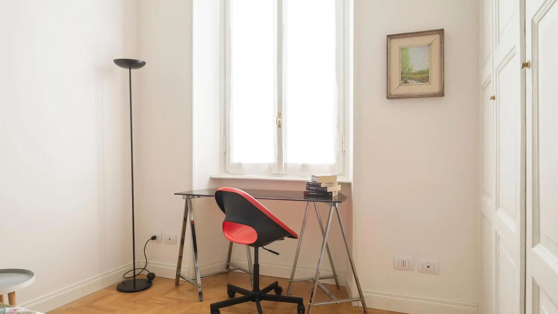 Milano Navigli Harmony Flat, Beautiful & Bright Apartment, 3 Bdr 0*, Milan