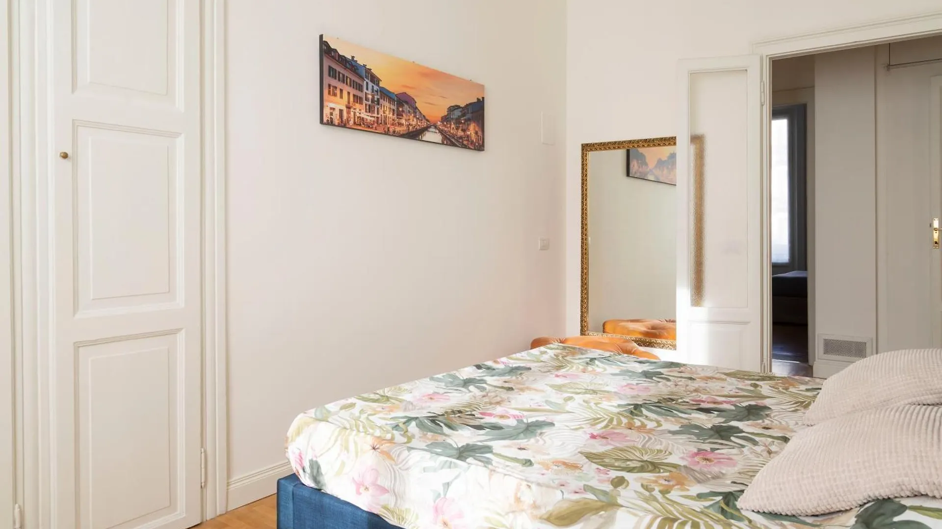 Milano Navigli Harmony Flat, Beautiful & Bright Apartment, 3 Bdr Apartment