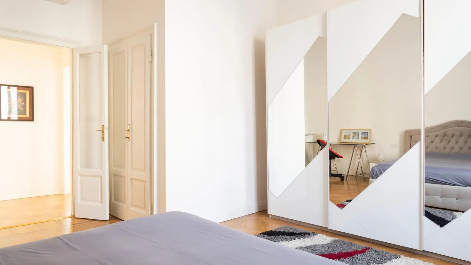Milano Navigli Harmony Flat, Beautiful & Bright Apartment, 3 Bdr Milan